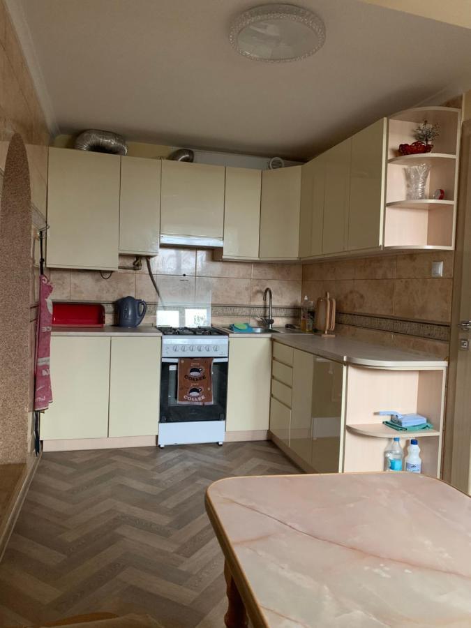 Затишна Оселя / Уютные Апартаменты / Cosy Home Lviv Bagian luar foto